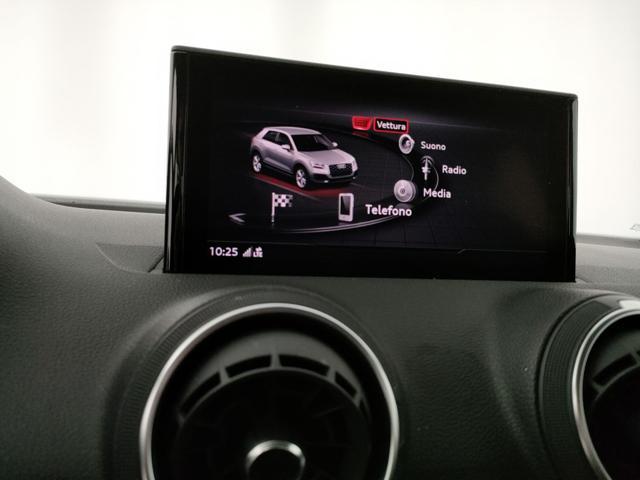AUDI Q2 30 TDI S tronic Business