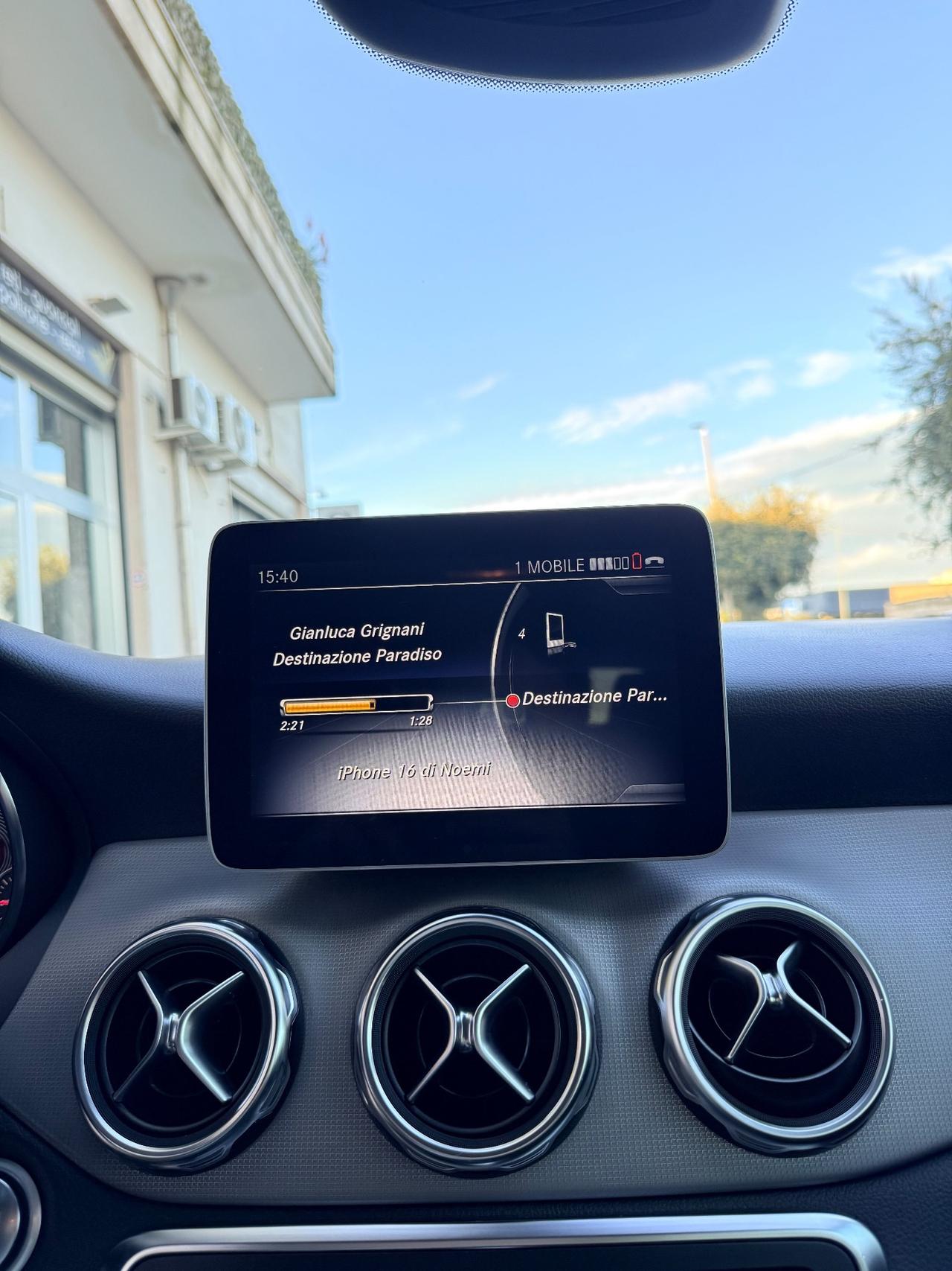 Mercedes-benz GLA 180 d Automatic Premium NAVI,GATORETELECAMERA,INTERNI IN PELLE,BLUETOOTH,ANDROID AUTO