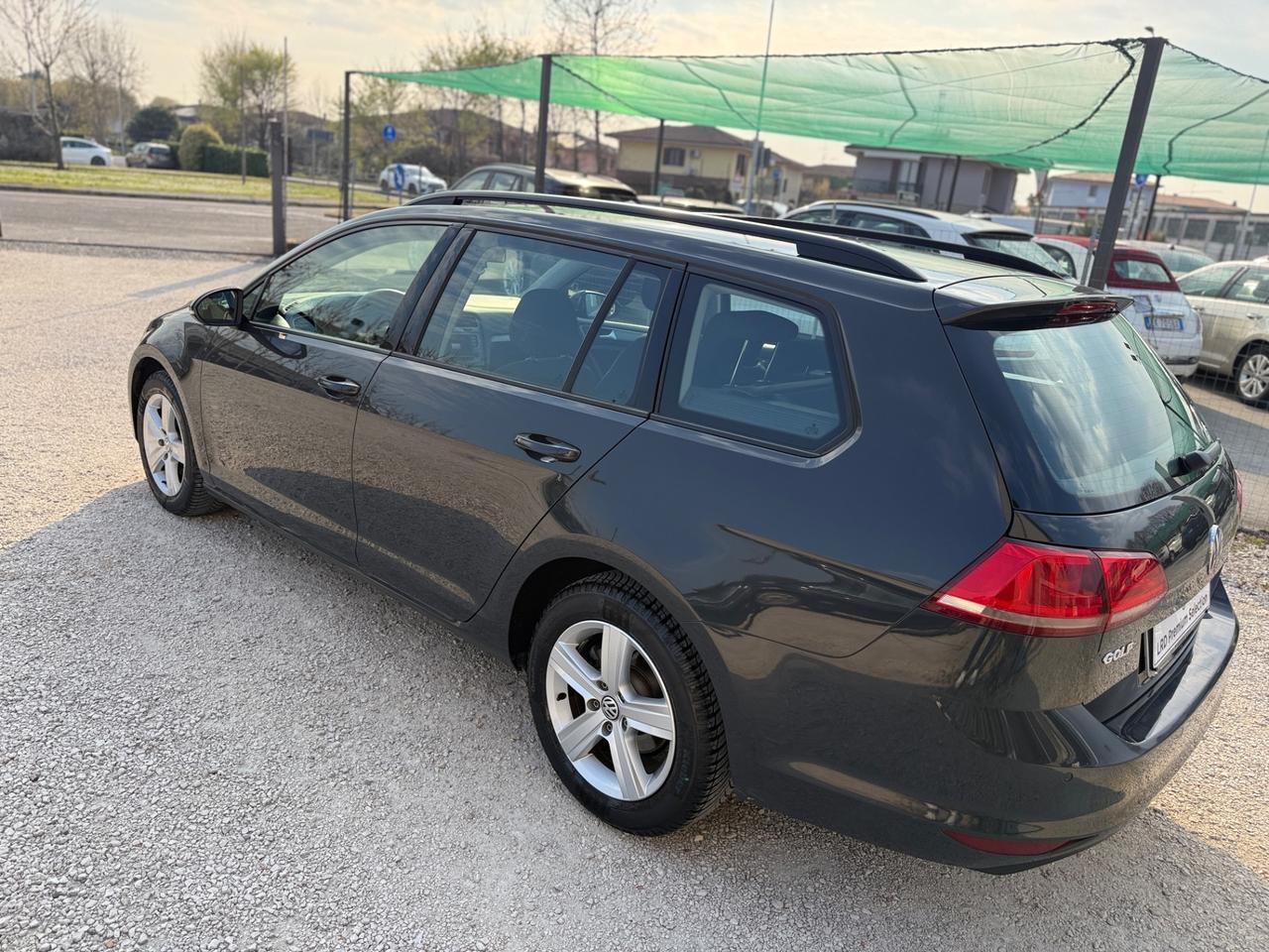Volkswagen Golf Variant VII 2013 1.6 tdi Trendline 90cv E6