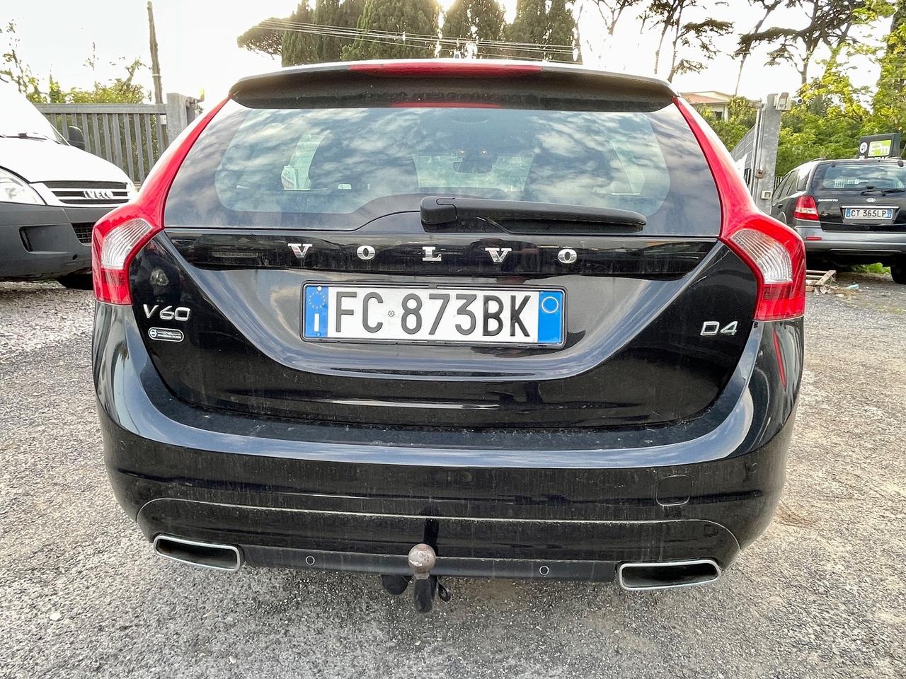 Volvo V60 D4 181cv. Gancio traino - finanziabile