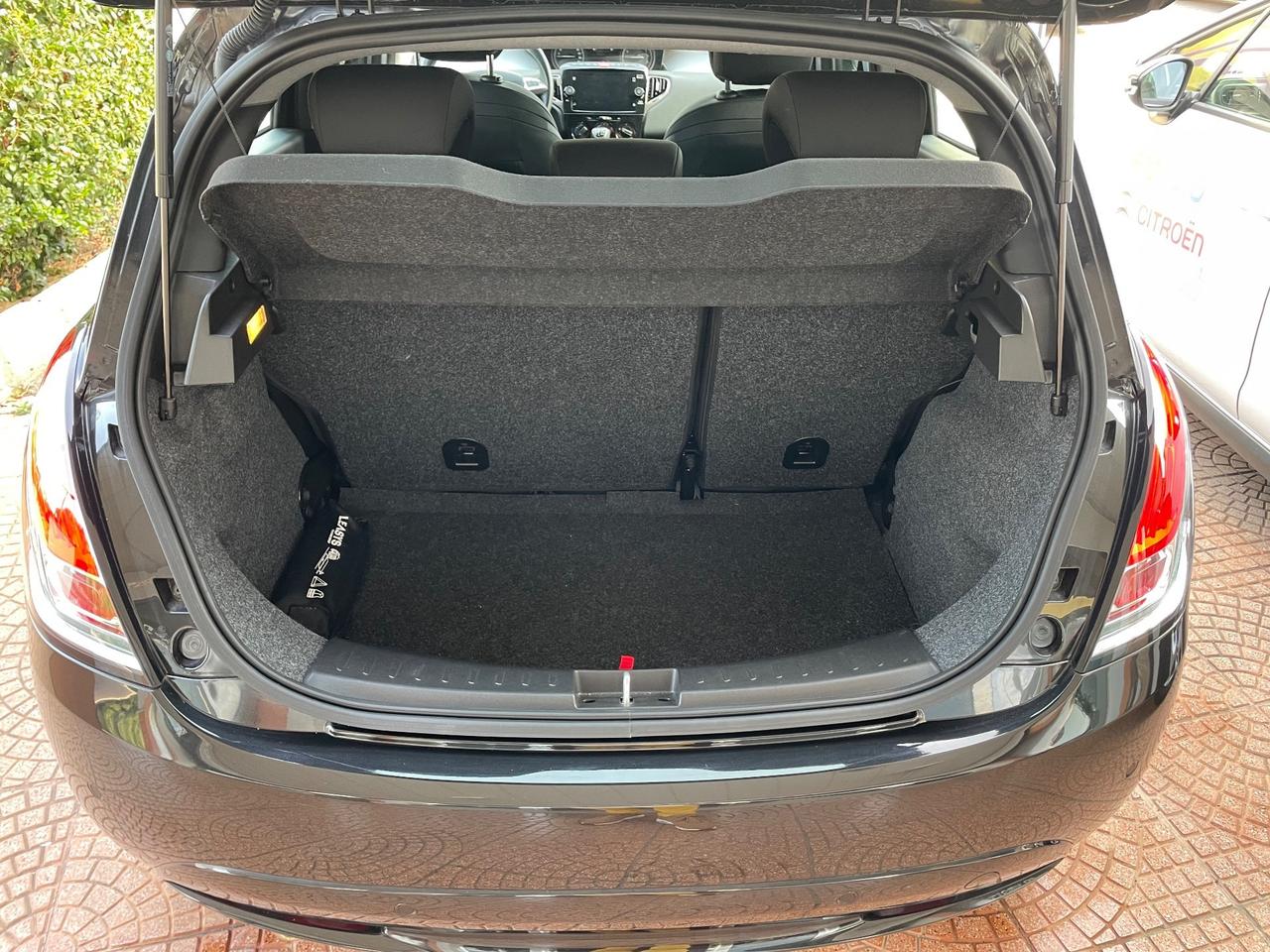 Lancia Ypsilon 1.0 5 porte S&S Hybrid full Gold OK Neopatentati