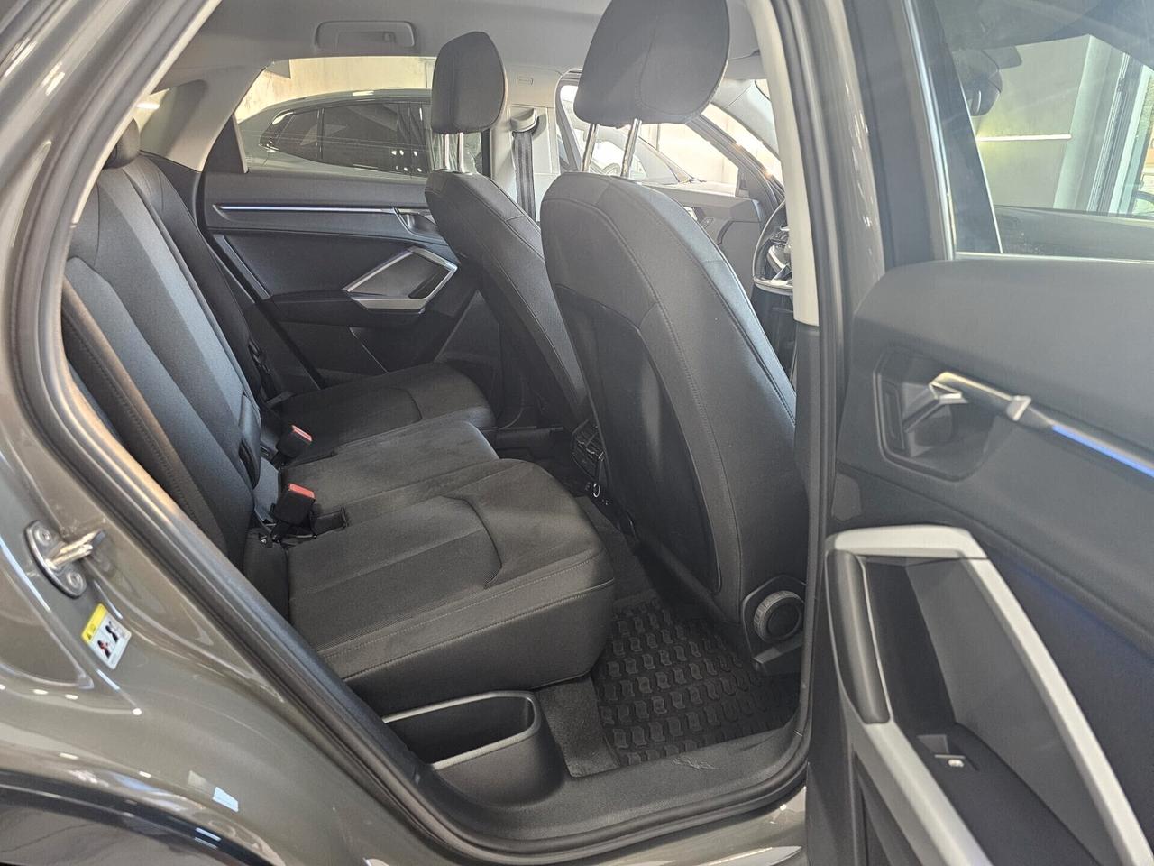 NUOVA AUDI Q3 SPORTBACK 35 TDI 150CV S-TRONIC S-LINE IDENTITY BLACK