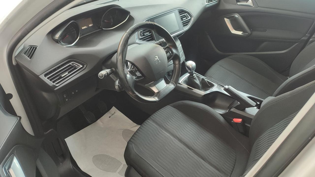 Peugeot 308 BlueHDi 120 S&S Active