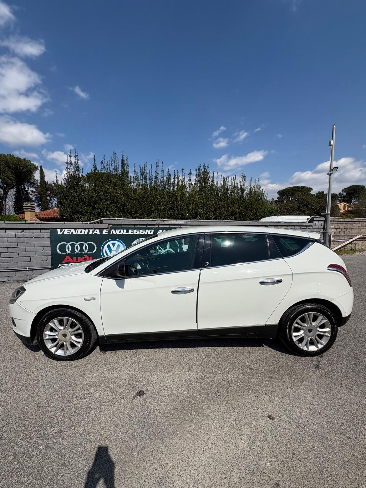 Lancia Delta 1.6 MJT DPF Gold