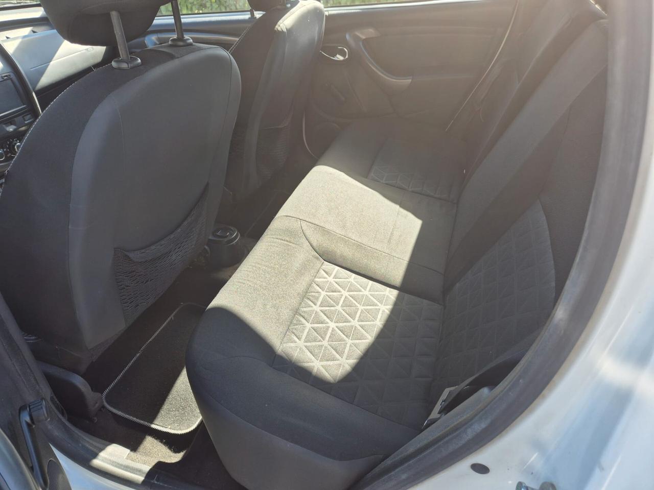 Dacia Duster 1.6 110CV 4x2 GPL Lauréate OK NEOPATENTATI