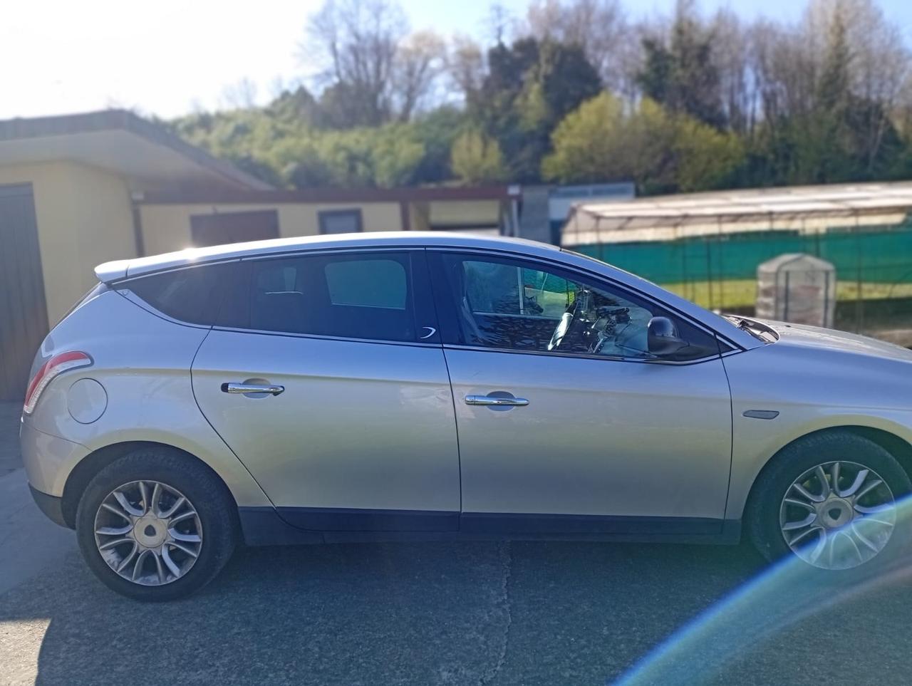 Lancia Delta 1.6 MJT DPF Platino