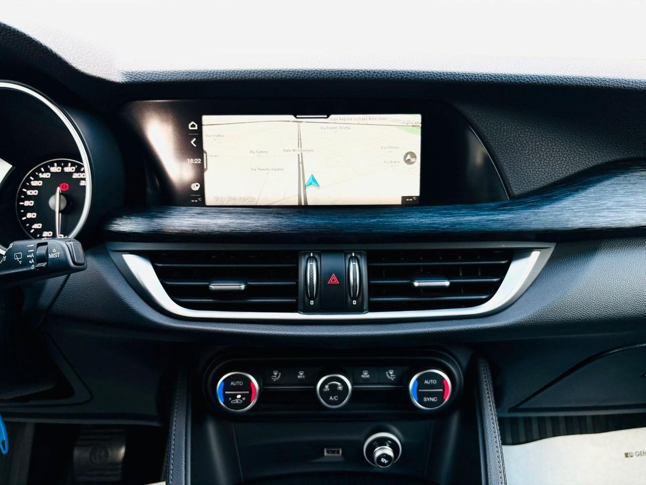Alfa Romeo Stelvio 2.2 t Business rwd 160cv auto