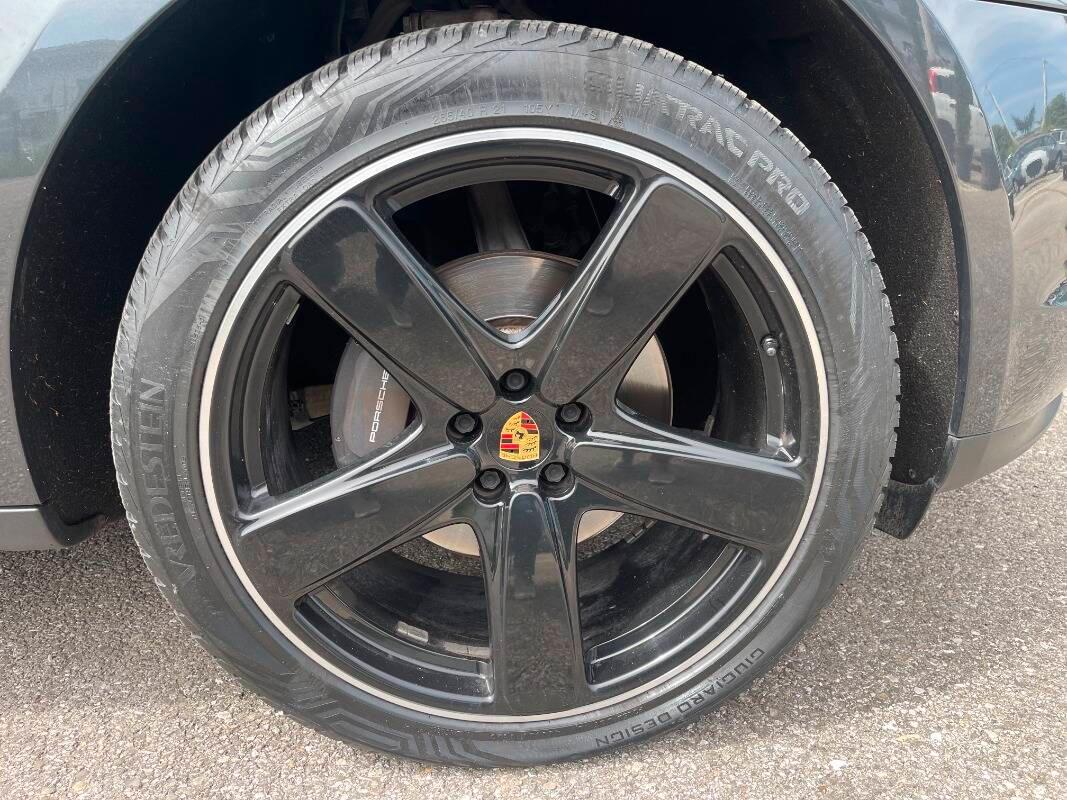 Porsche Macan 2.0 245cv RESTYLING pdk CHRONO PANORAMICO PASM