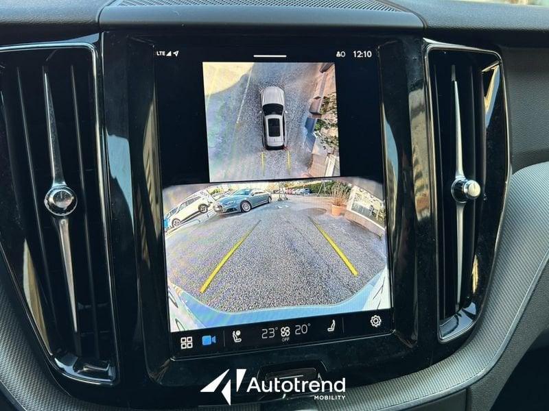 Volvo XC60 B5 250+14 CV AWD Automatica Mild Hybrid Plus Dark