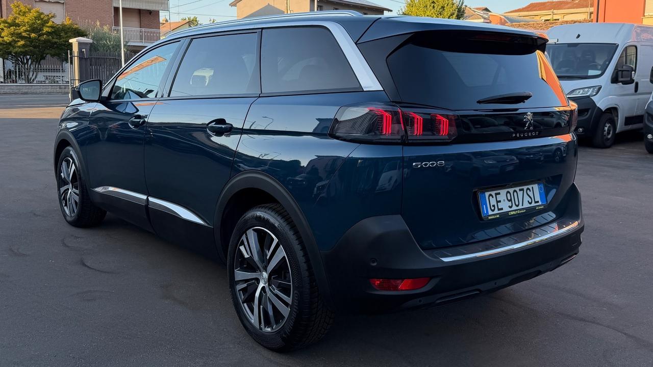 PEUGEOT 5008 1.5 ALLURE 131CV - SETTE POSTI, FULL LED, NEOPATENTATI