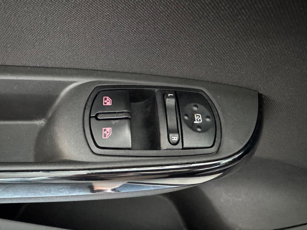 Opel Corsa 5 Porte 5P GPL Tech 90 cv Bicolor Cruise Bluetooth