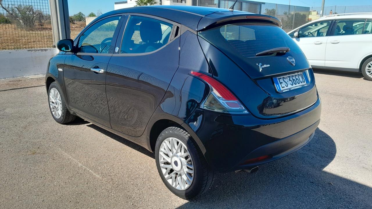 Lancia Ypsilon 1.2 69 CV 5 porte GPL Ecochic Elefantino
