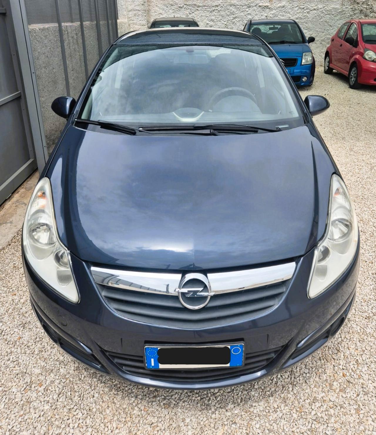 Opel Corsa 1.2 5 porte Cosmo