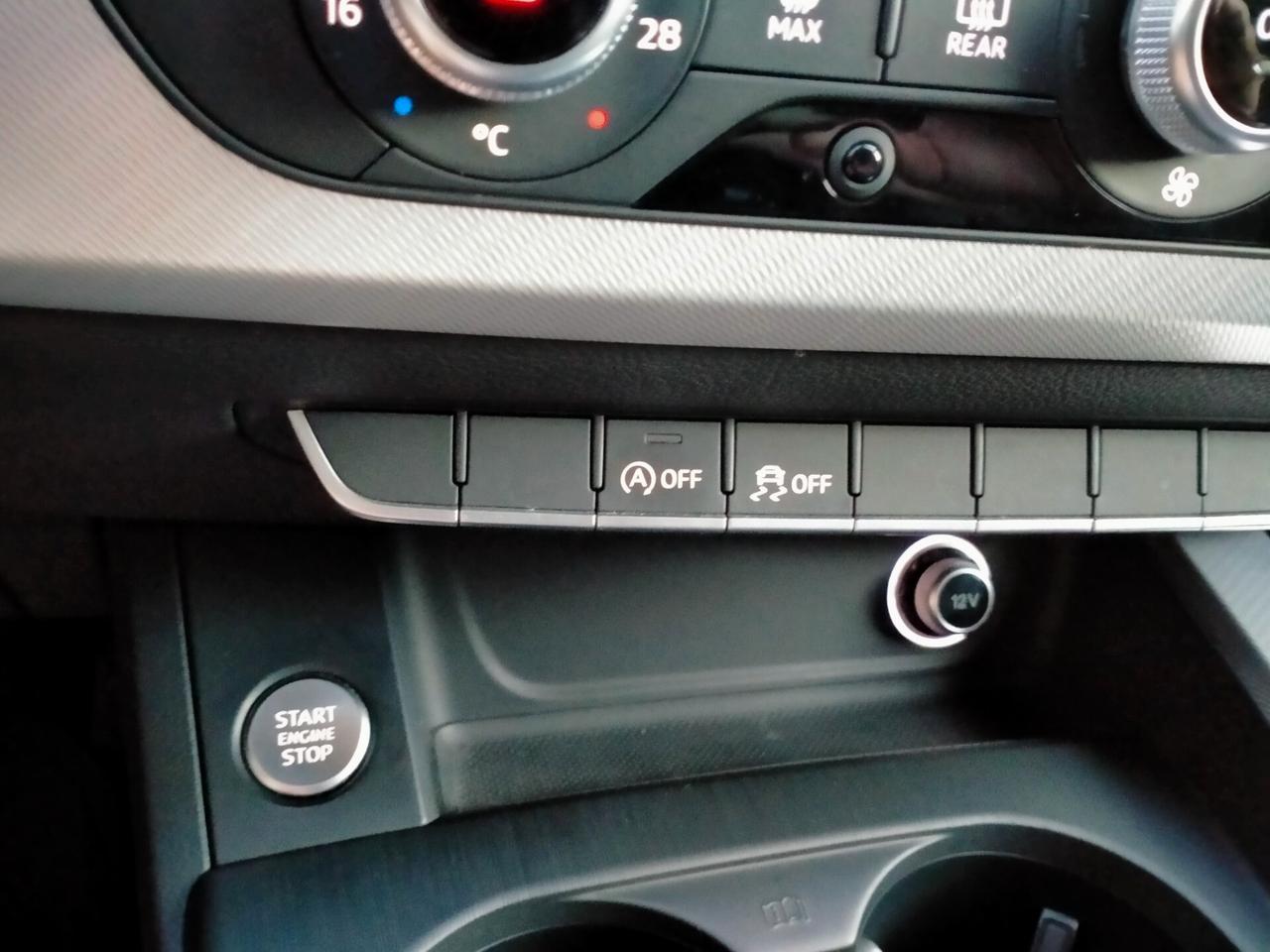 Audi A4 AVANT 2.0TDI ULTRA SPORT 150CV S.TRONIC UNIPROPRIETARIO