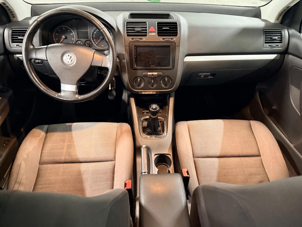 Volkswagen Golf 1.6 5p. Comfortline