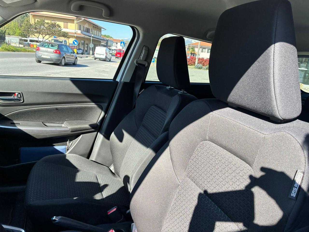 Suzuki Swift 1.2h top 2wd VETTURA IN ARRIVO