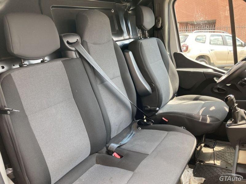Renault Master T35 2.3 dCi/130 L2H2 IVA ESPOSTA