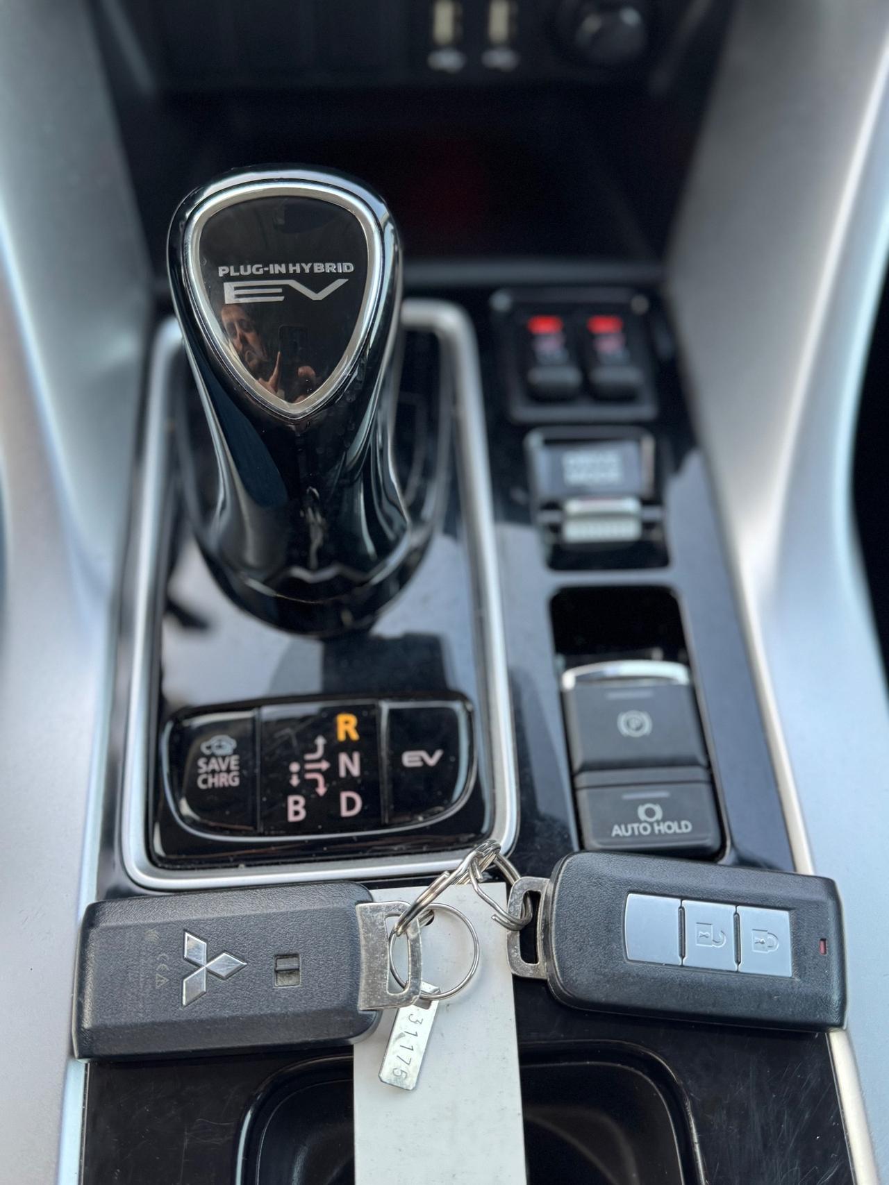 Mitsubishi Eclipse Cross 2.4 MIVEC 4WD PHEV Intense 39,999km