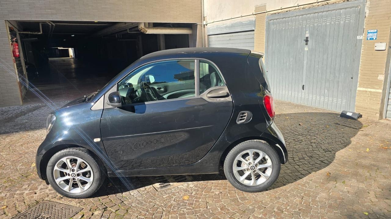 Smart ForTwo 1.0 71cv Coupe Clima cambio Auto