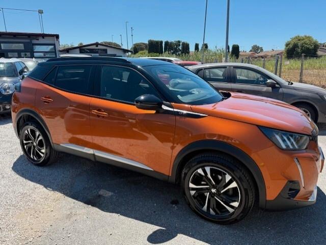 Peugeot 2008 PureTech 130 S&S GT Pack Bicolore Tetto Nero