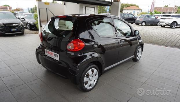 TOYOTA Aygo 1.0 12V VVT-i 5 porte
