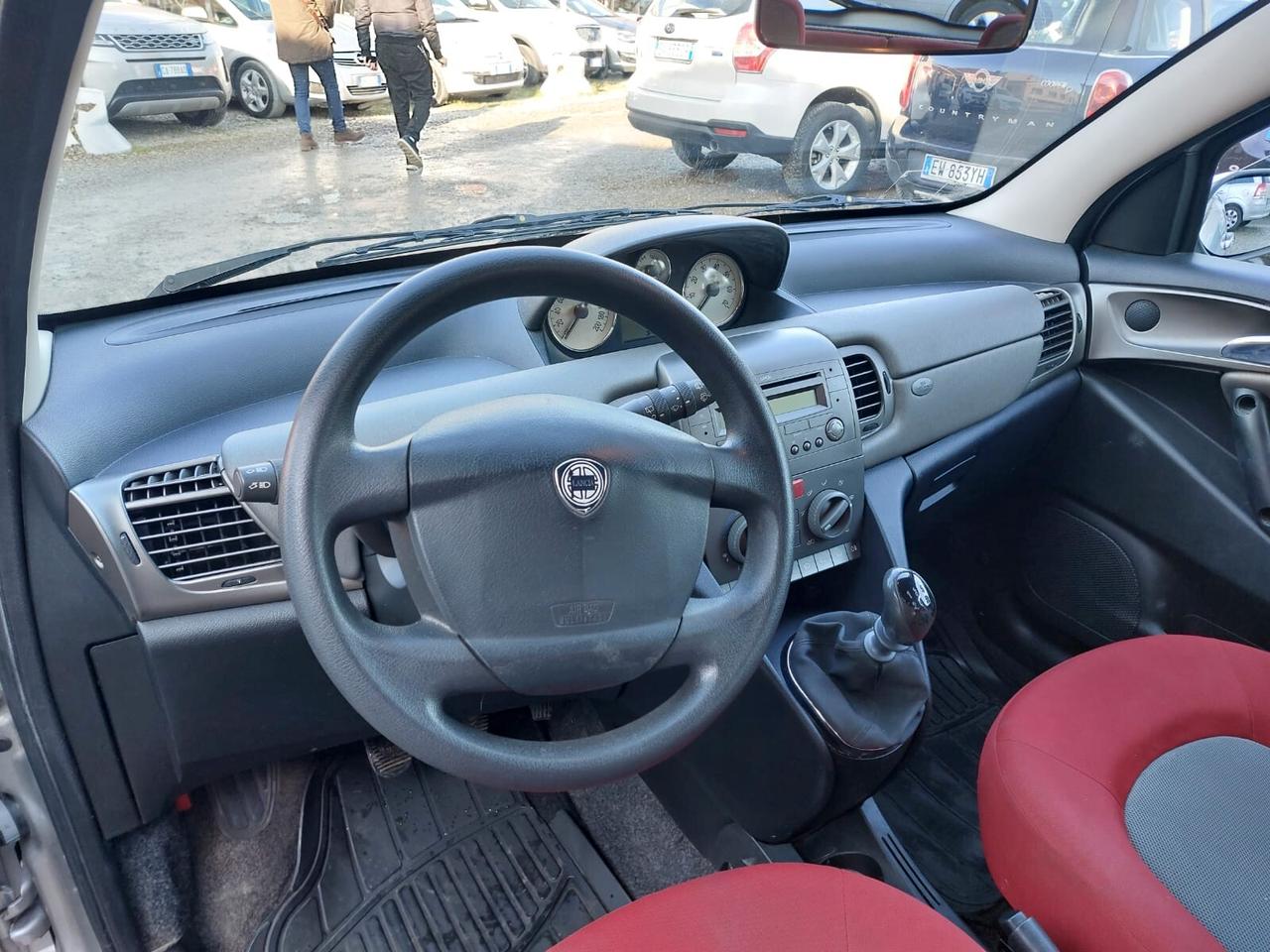 Lancia Ypsilon 1.2 Argento OK NEOPATENTATI 125000KM