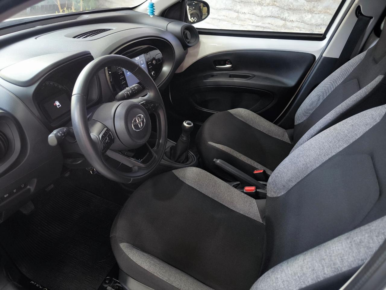 Toyota Aygo X 1.0 VVT-i 72 CV 5 porte Trend