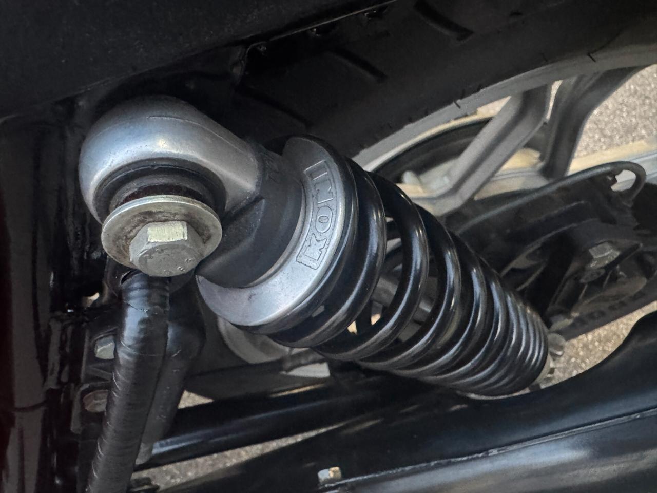 Moto Guzzi 850 Le Mans 2