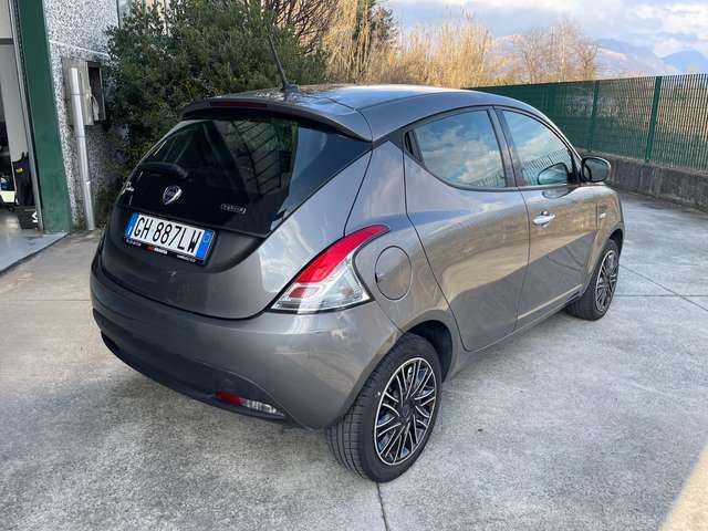 Lancia Ypsilon 1.0 FireFly 5p Hybrid Silver UNIPRO*NEOPATENTATI