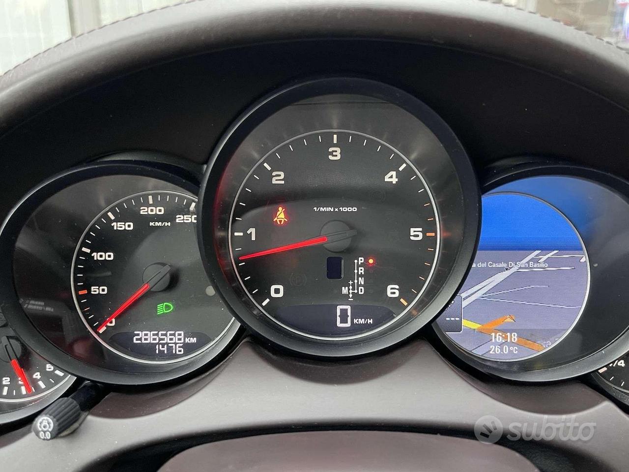 Porsche Cayenne 3.0 Diesel 240CV E5 - 2011