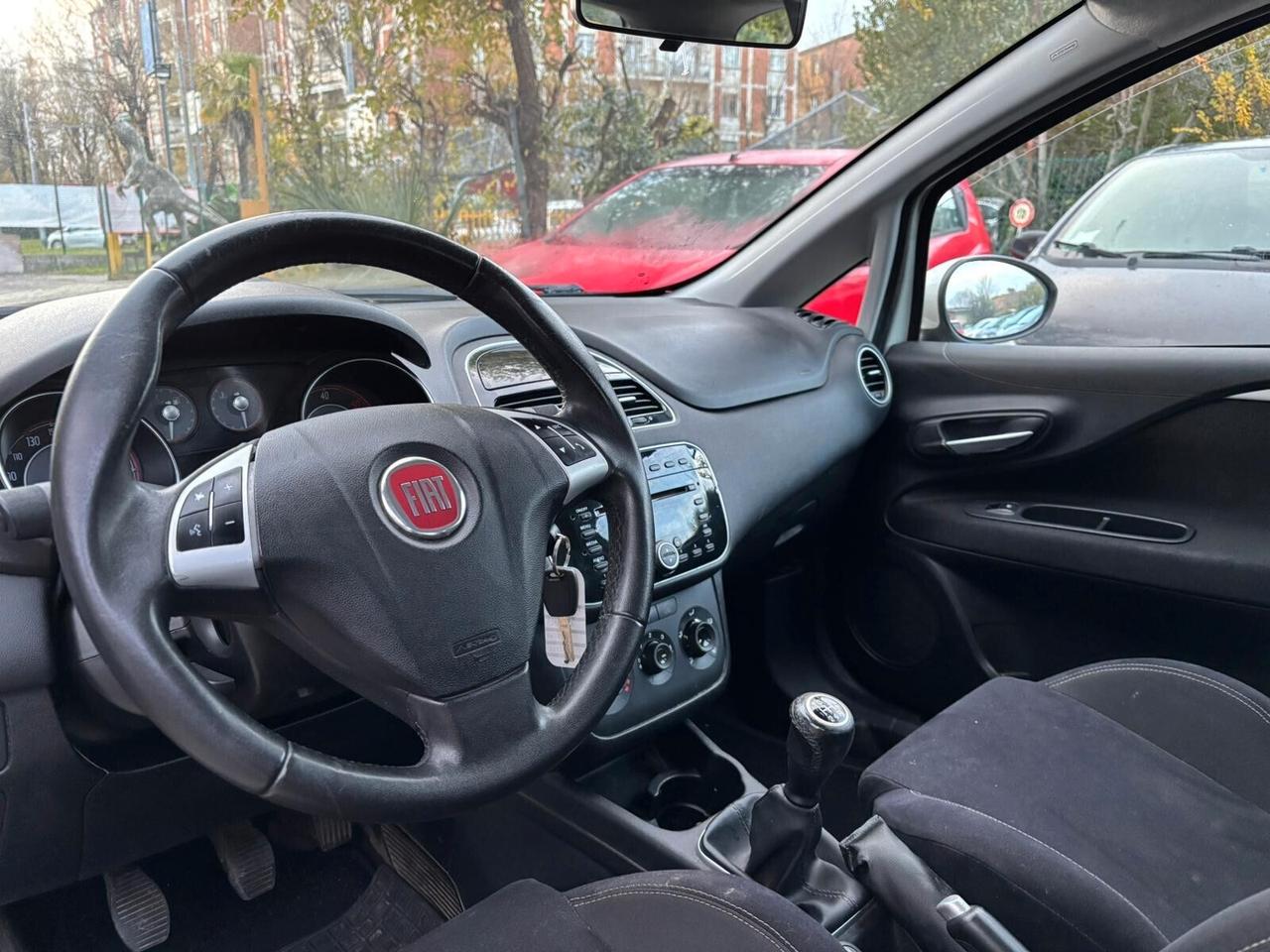 Fiat Punto 1.3 MJT II 75 CV ok Neopatentati