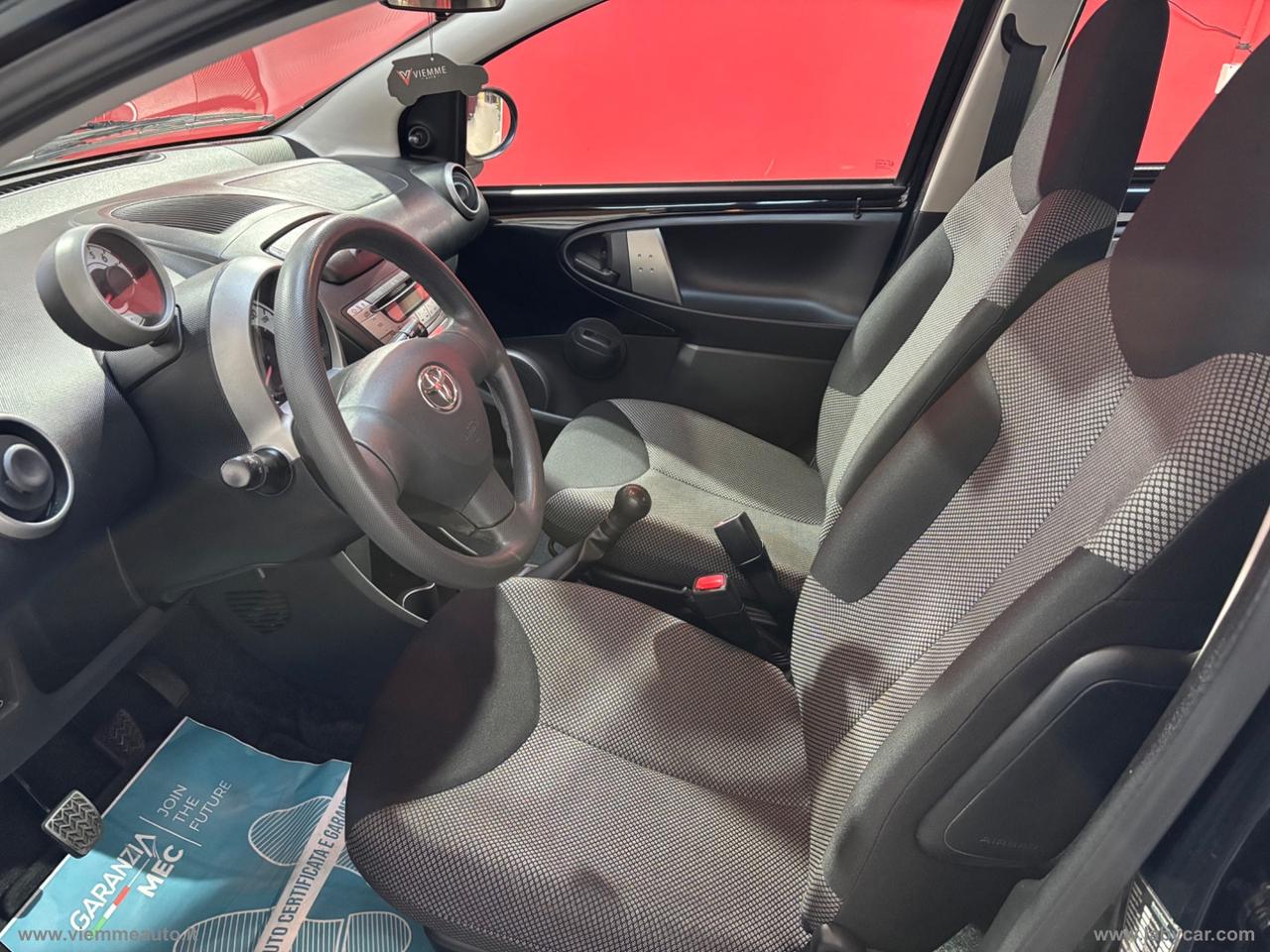 TOYOTA Aygo 1.0 12V VVT-i 5p. Cool Soda Conn.