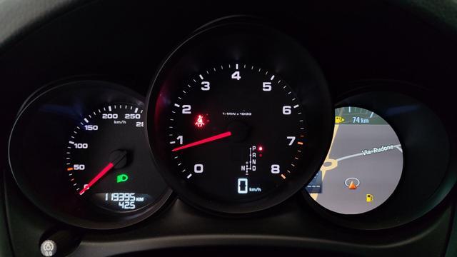PORSCHE Macan 20"-PASM-CARPLAY-NAVI-SED.EL RISC-CAMERA