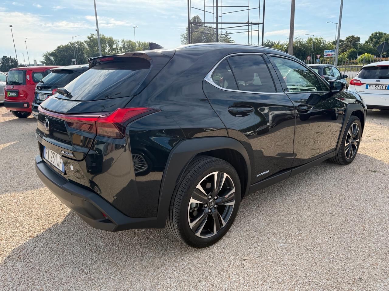 Lexus UX UX250H Hybrid Premium 184cv 2.0 2wd cvt my20