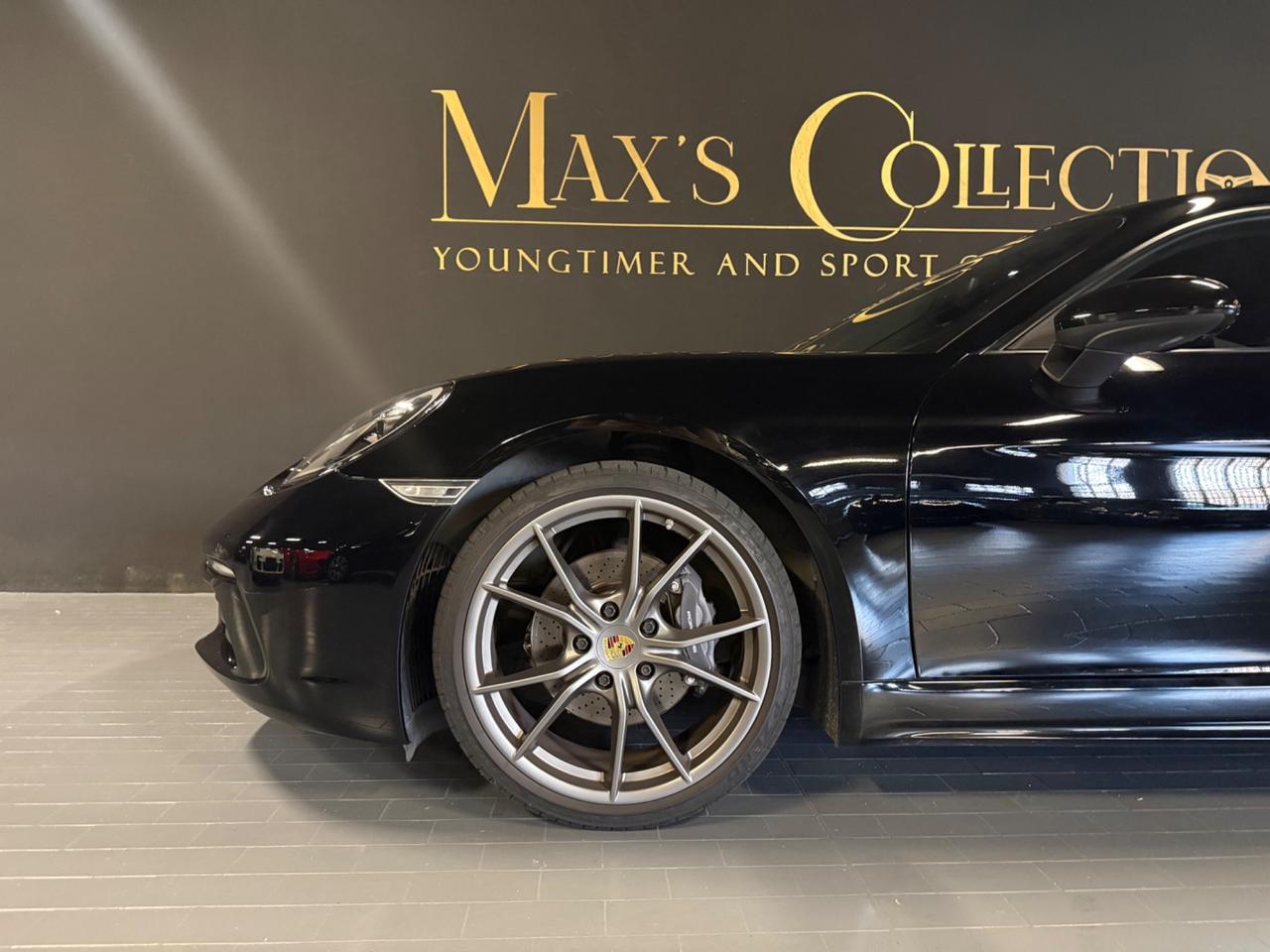 Porsche Cayman 718 PDK