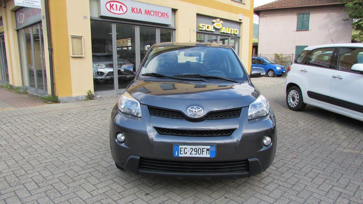 TOYOTA - Urban Cruiser - Cruiser 1.4 D-4D AWD Luxury