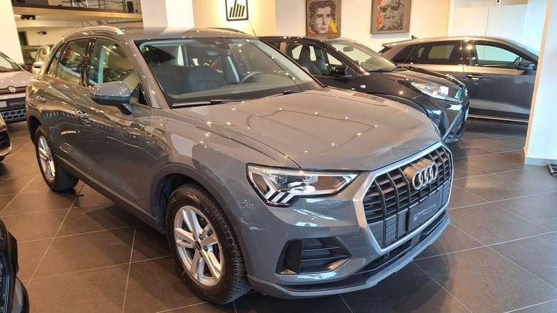 Audi Q3 35 TDI S tronic Business