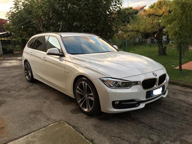 BMW 318 d Touring Sport automatico