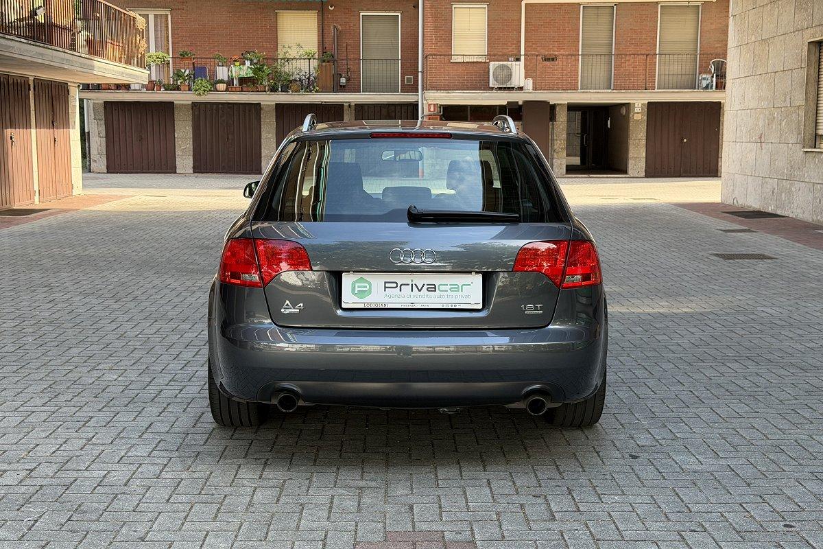 AUDI A4 1.8 20V T Avant quattro Top plus