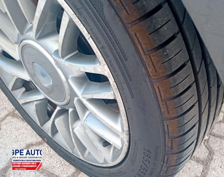 Lancia Ypsilon 1.2 69 CV 5 porte S&S Platinum