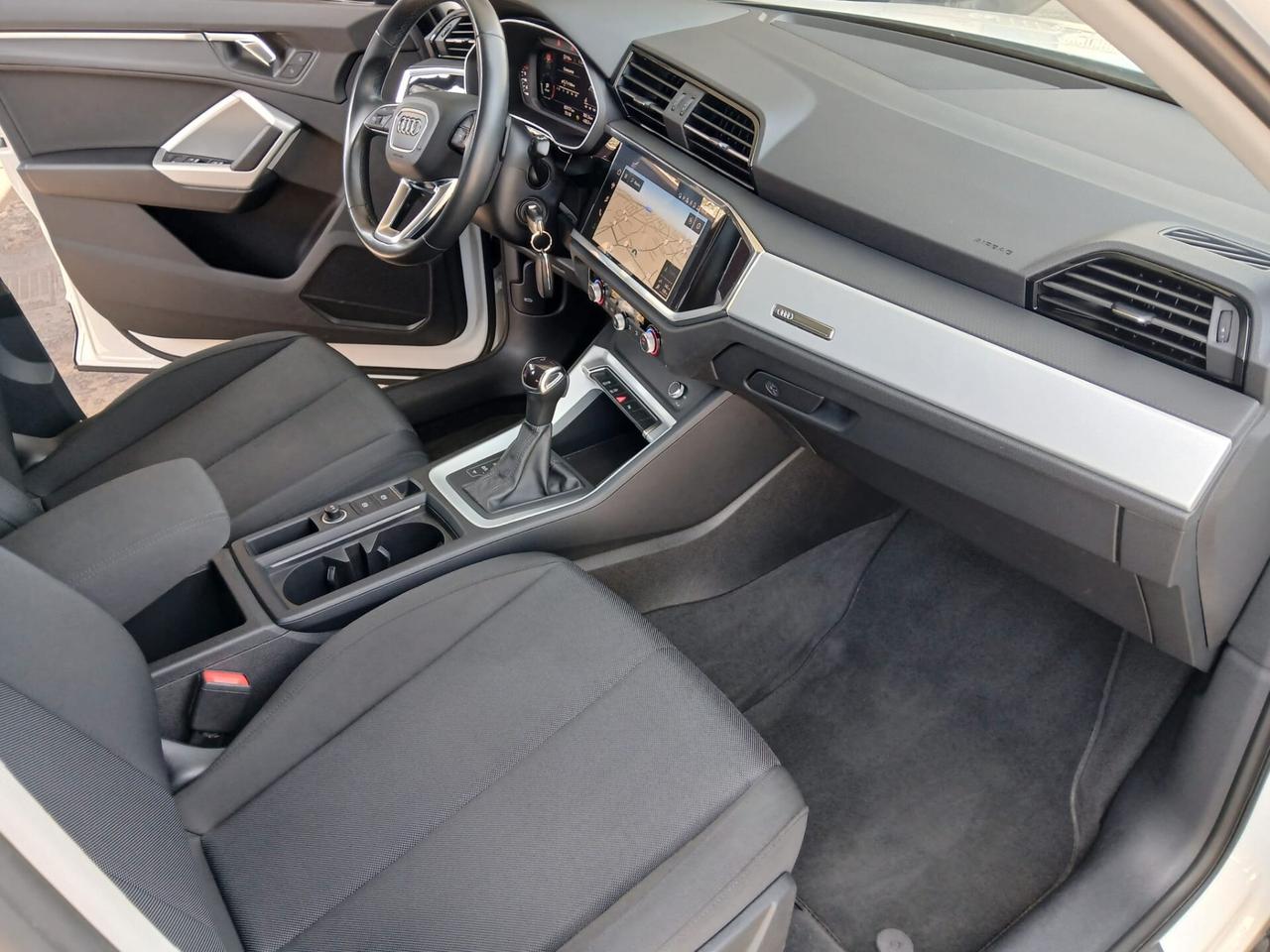 Audi Q3 35 TDI S tronic