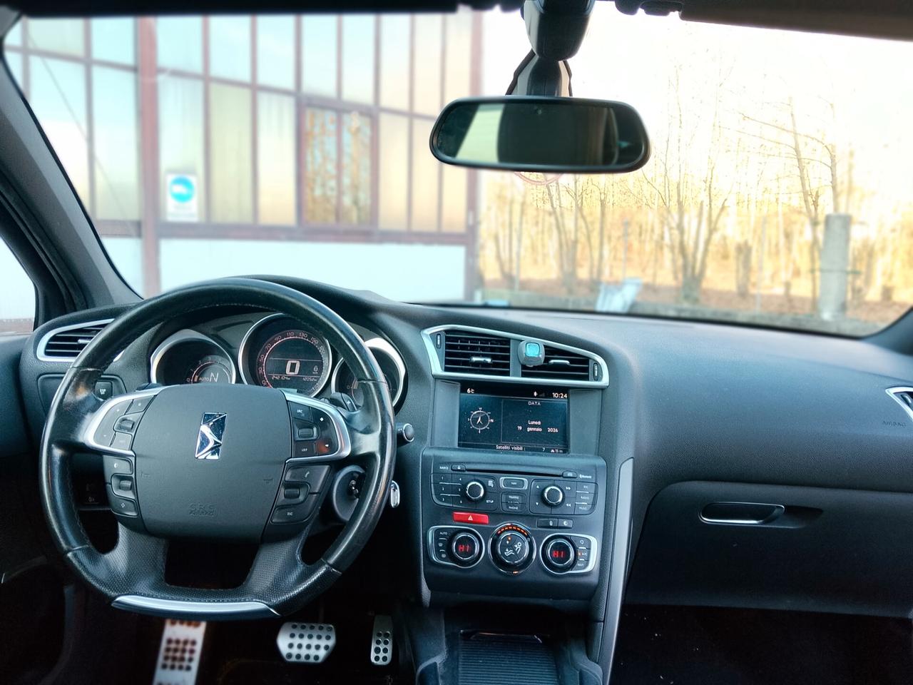 Ds DS4 4 1.6 e-HDi 110 airdream CMP6 So Chic - CAMBIO AUTOMATICO