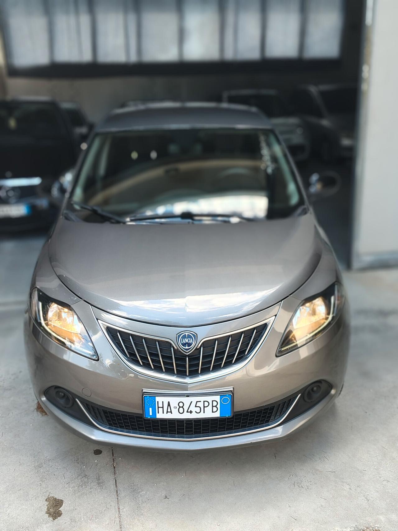 Lancia Ypsilon Hybrid AL PREZZO DEL BENZINA!!!