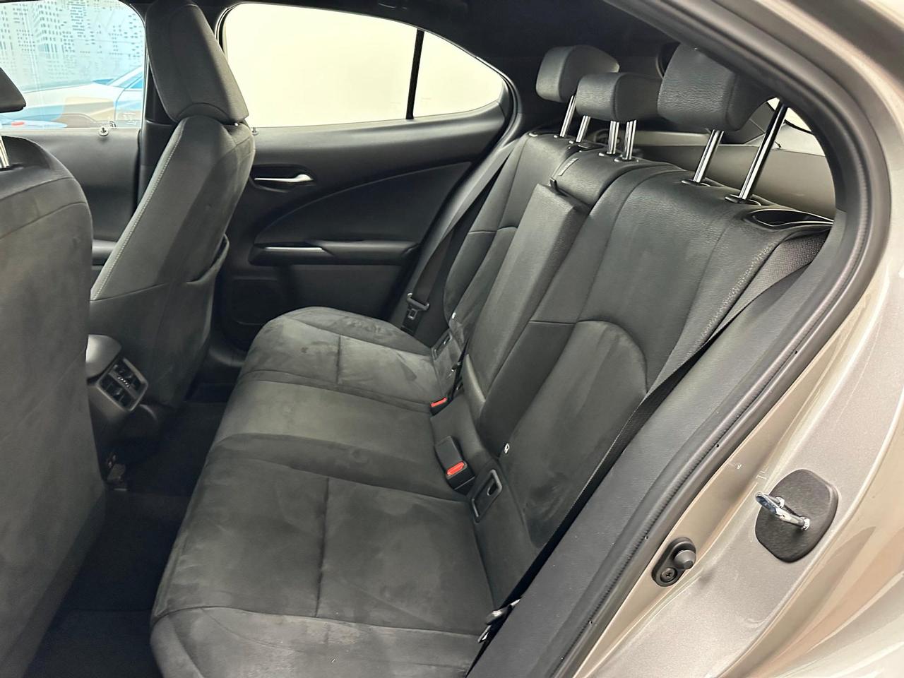 Lexus UX 250h 2.0 Business 2wd cvt my20