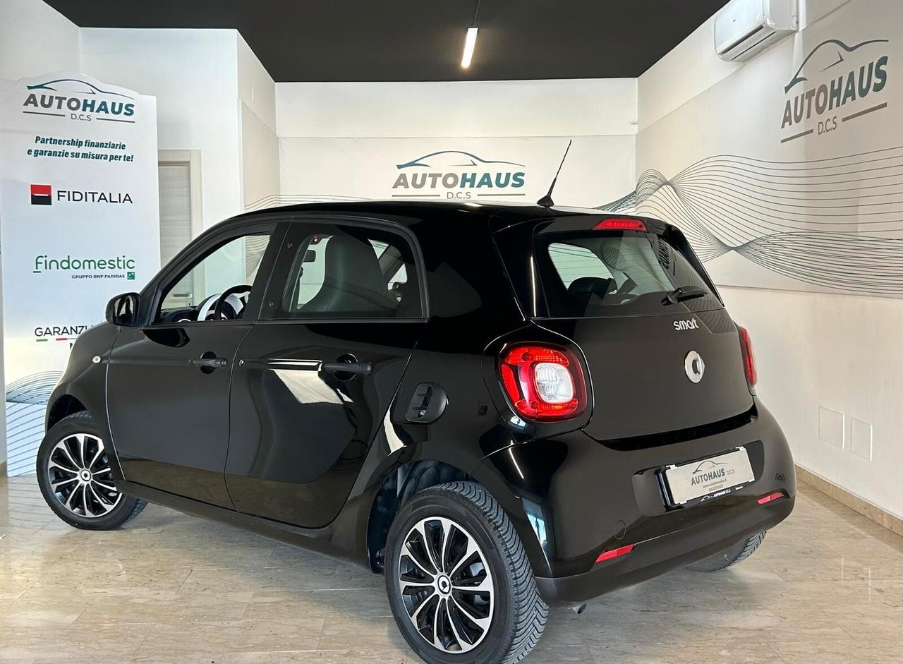 Smart ForFour 1.0 Prime tot black