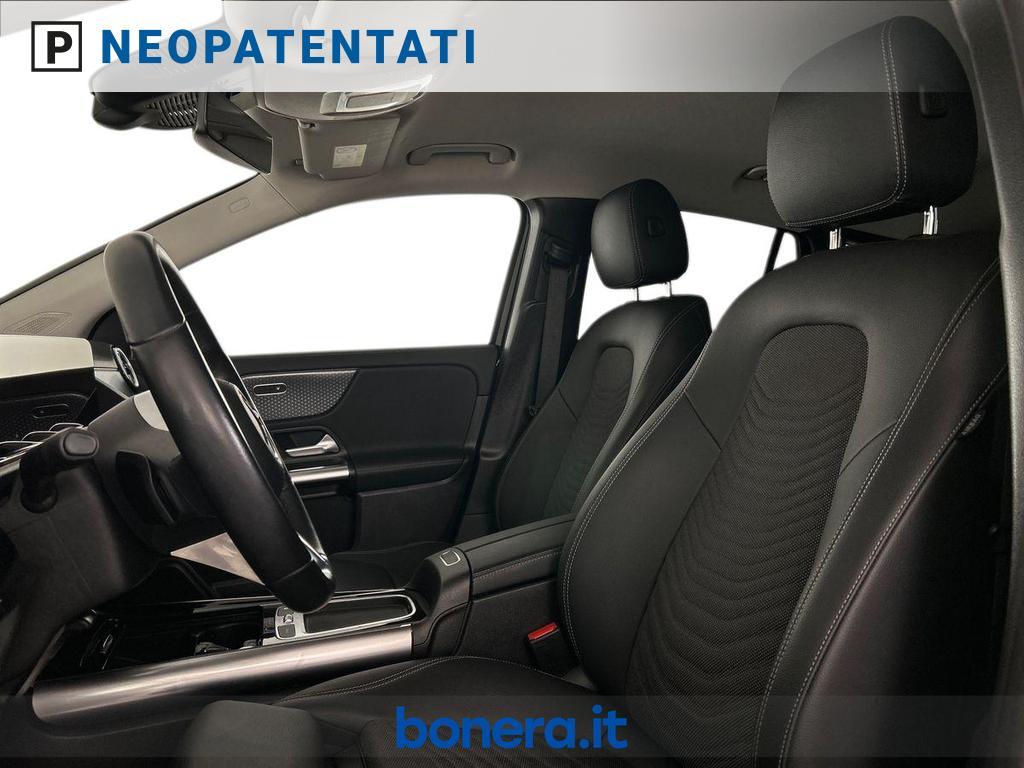 Mercedes GLA 180 180 D Progressive Advanced Plus 8G-DCT