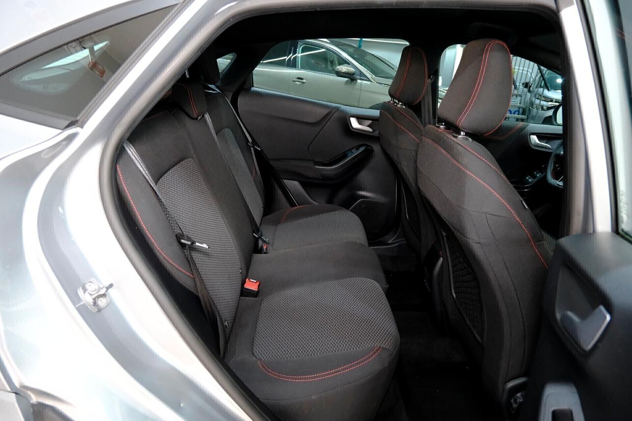 Ford Puma ST LINE HYBRID 125cv COCKPIT