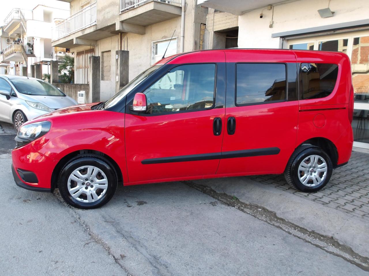 FIAT Doblo cargo combi N1 1.6 mjt 16v 105cv E6