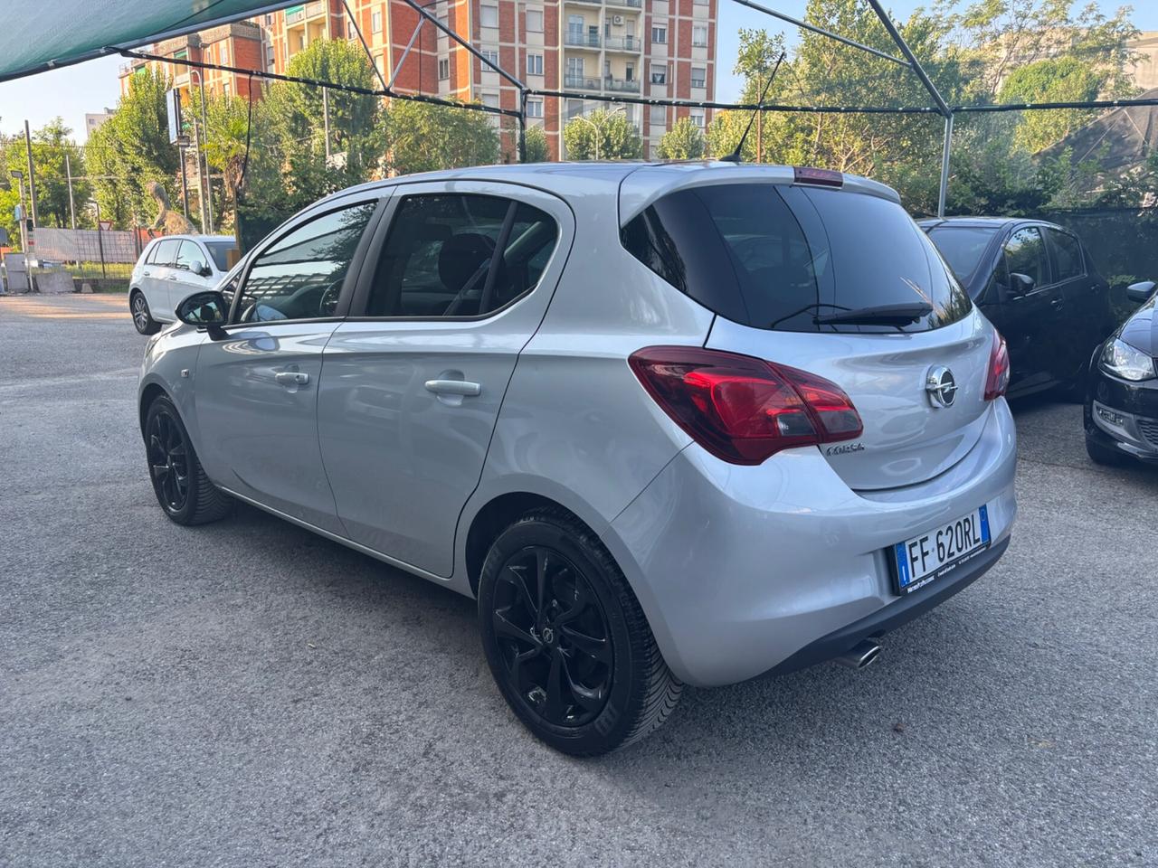 Opel Corsa 1.4 GPL 5 porte Cosmo OK NEOPATENTATI