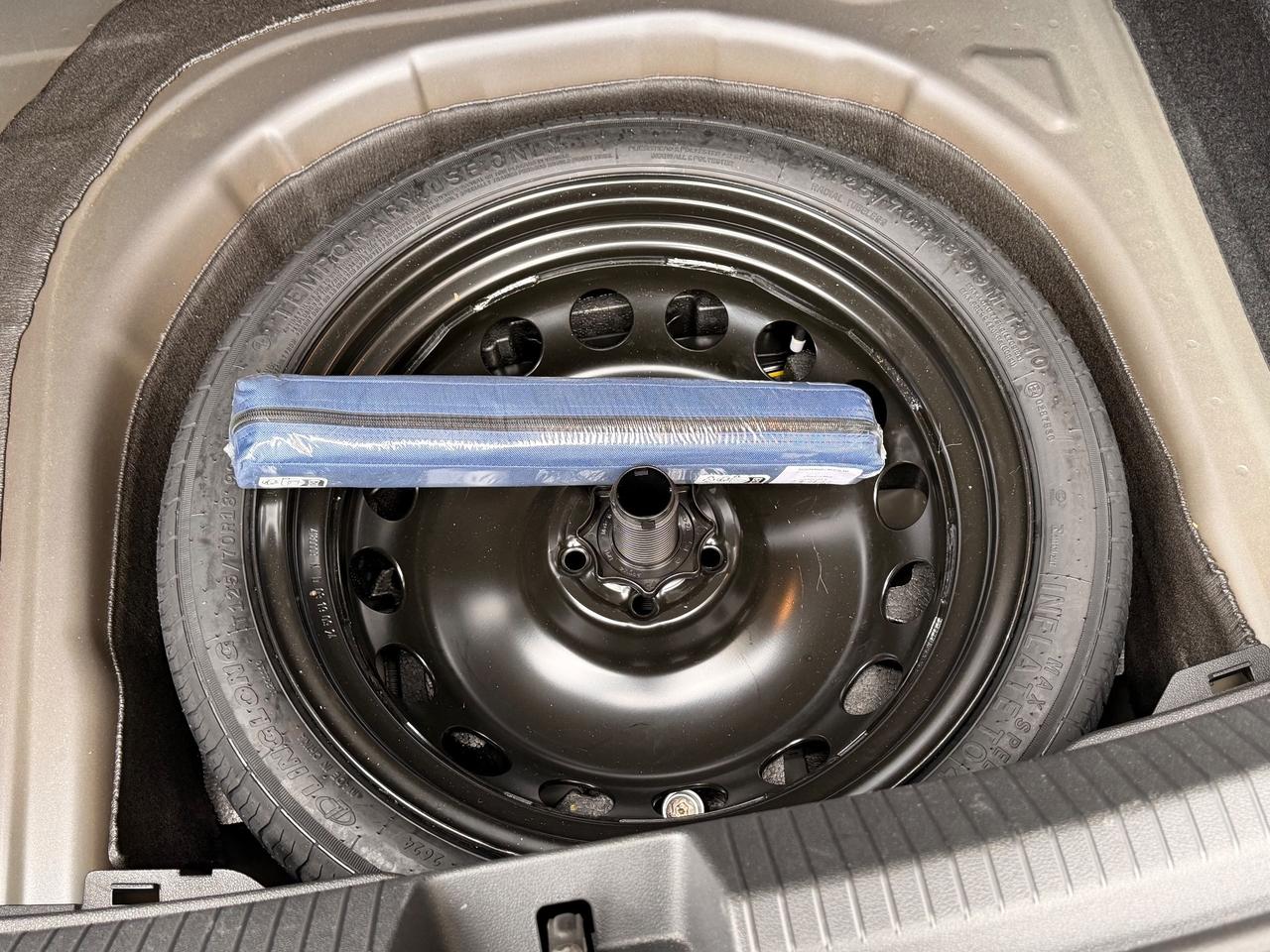 Volkswagen Taigo 1.0 TSI 95 CV Life SENSORI